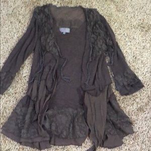 Women’s Tunic with lace detail